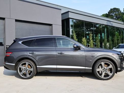 Used 2023 Genesis GV80 2.5T w/ Prestige Package AWD/4WD image 4