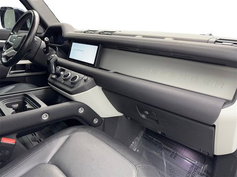 Used 2021 Land Rover Defender 90 X-Dynamic S image 48