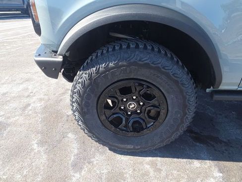 Used 2023 Ford Bronco Wildtrak AWD/4WD image 13