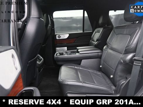 Used 2022 Lincoln Navigator Reserve AWD/4WD image 12