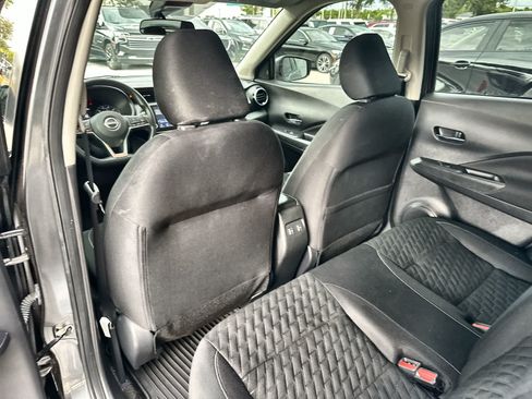 Used 2022 Nissan Kicks SV FWD image 17
