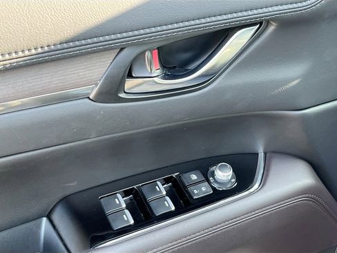 Used 2023 MAZDA CX-5 Signature image 17