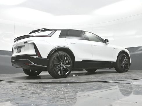Certified 2024 Cadillac Lyriq Sport AWD/4WD image 29
