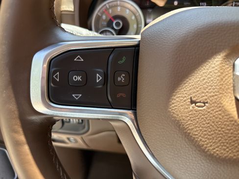 Used 2022 RAM 1500 Limited AWD/4WD image 23
