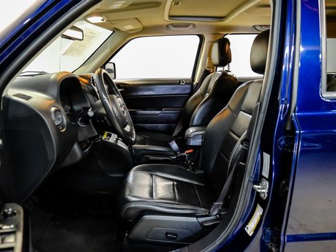 Used 2016 Jeep Patriot High Altitude image 4