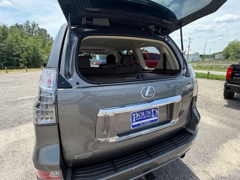 Used 2014 Lexus GX 460 Luxury w/ Driver Support Package AWD/4WD image 8