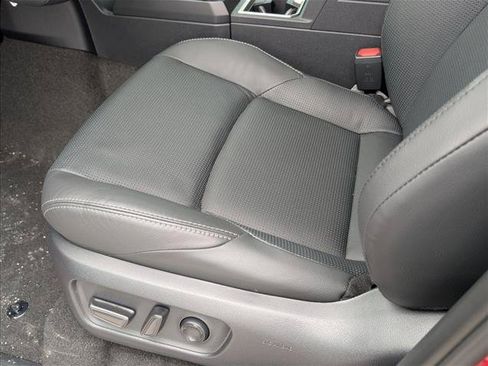 New 2026 Toyota 4Runner Limited AWD/4WD image 4