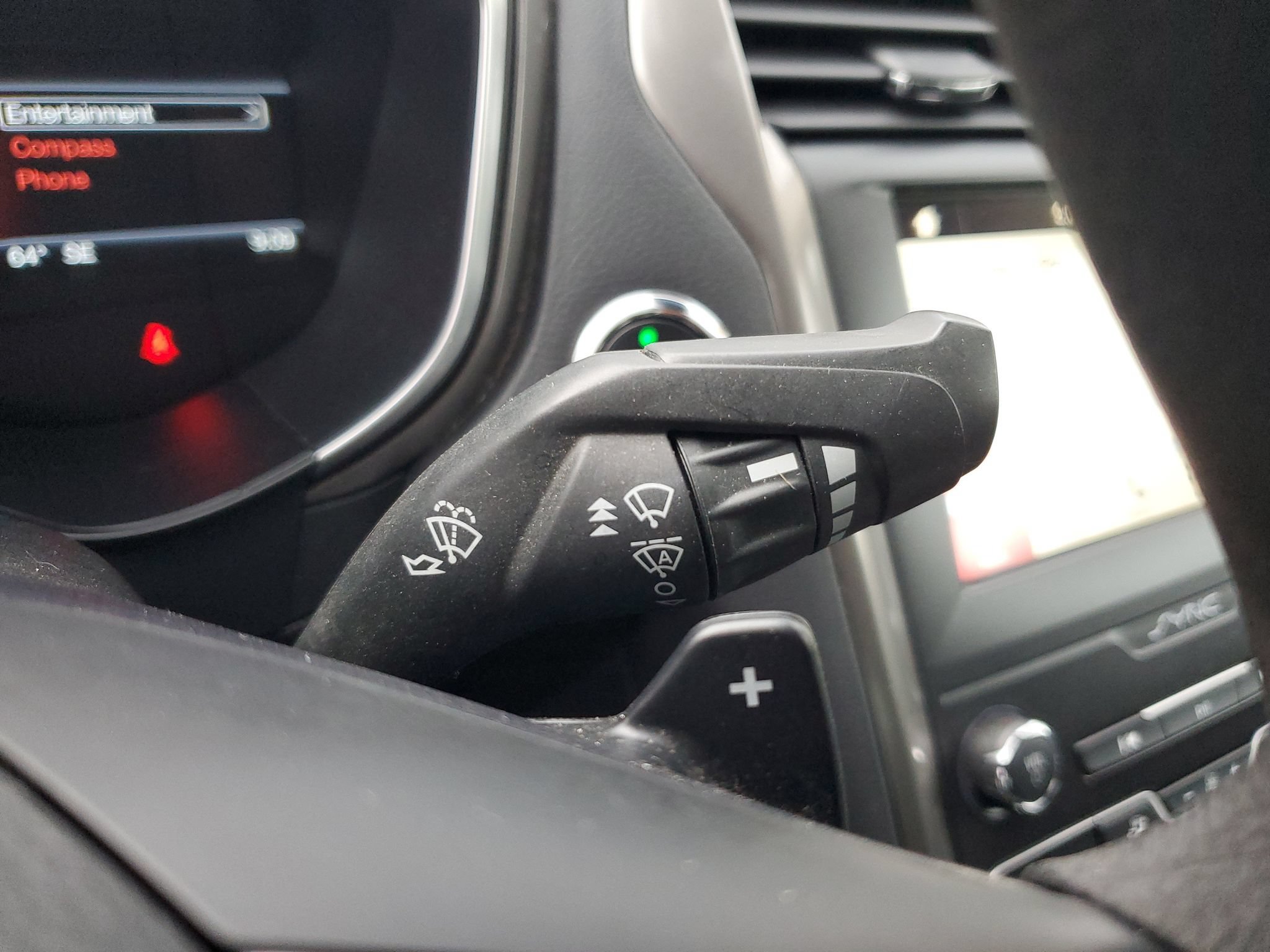 Used 2019 Ford Fusion SE FWD image 29