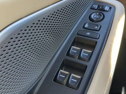 Used 2023 Acura MDX SH-AWD w/ Technology Package image 25