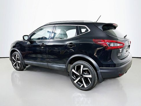 Used 2020 Nissan Rogue Sport SL w/ Premium Package FWD image 5