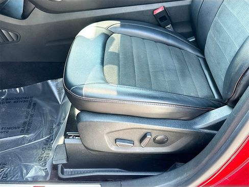 Used 2022 Ford Edge ST-Line image 19