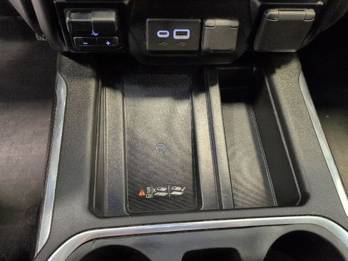 Used 2021 Chevrolet Silverado 2500 LTZ w/ LTZ Premium Package image 26