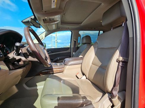 Used 2020 Chevrolet Suburban LT AWD/4WD image 11