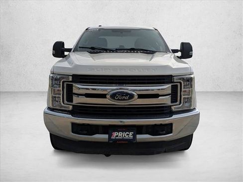 Used 2019 Ford F250 XLT w/ FX4 Off-Road Package image 2