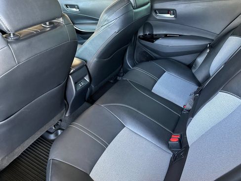 Used 2025 Toyota Corolla XSE FWD image 13