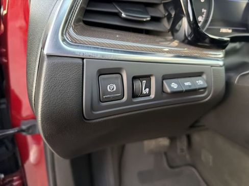 Used 2024 Cadillac XT5 Premium Luxury w/ Platinum Package image 11