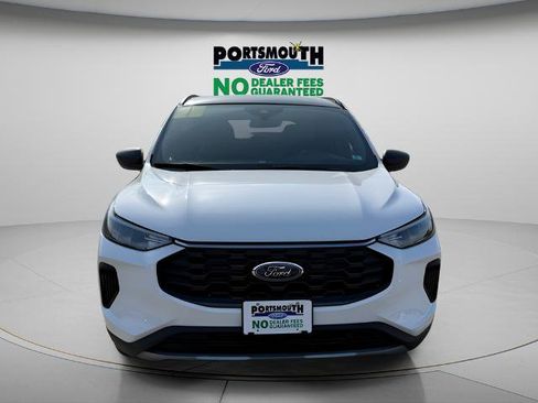 Certified 2025 Ford Escape ST-Line w/ Tech Pack #1 AWD/4WD image 10