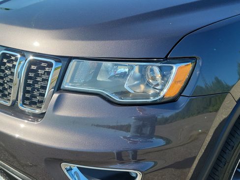 Used 2019 Jeep Grand Cherokee Limited w/ Trailer Tow Group IV AWD/4WD image 9