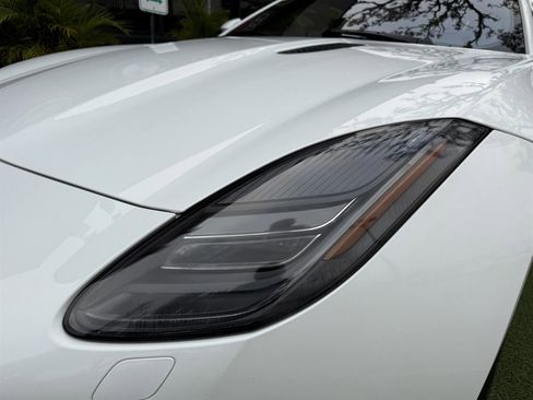 Used 2018 Jaguar F-TYPE Coupe image 10
