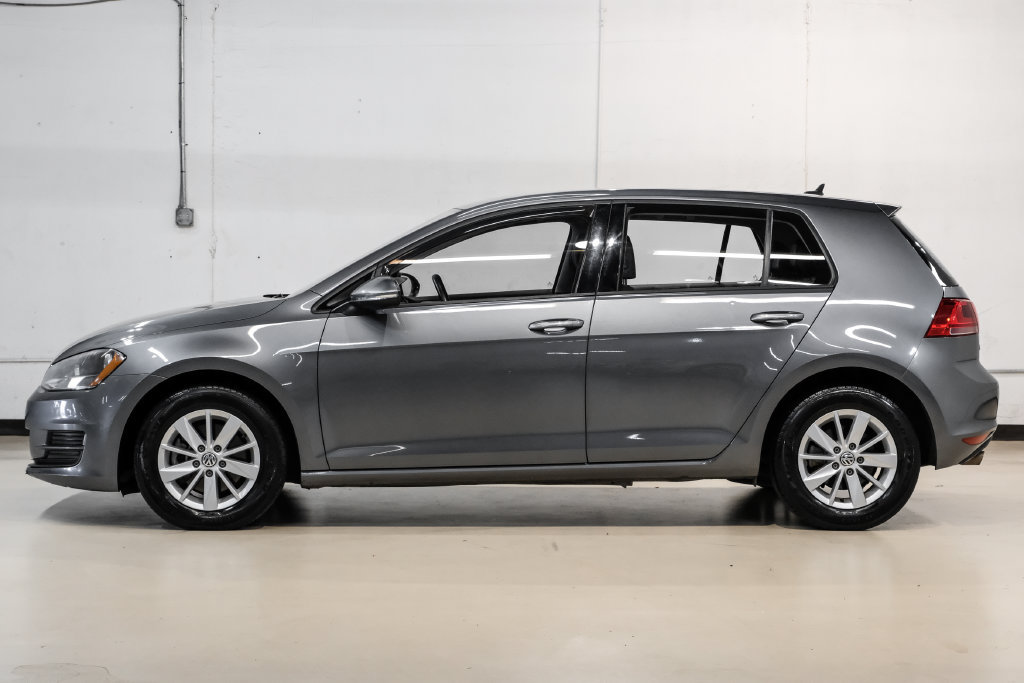 Used 2015 Volkswagen Golf S FWD image 11