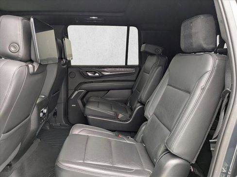Used 2021 GMC Yukon XL Denali w/ Denali Premium Package image 15