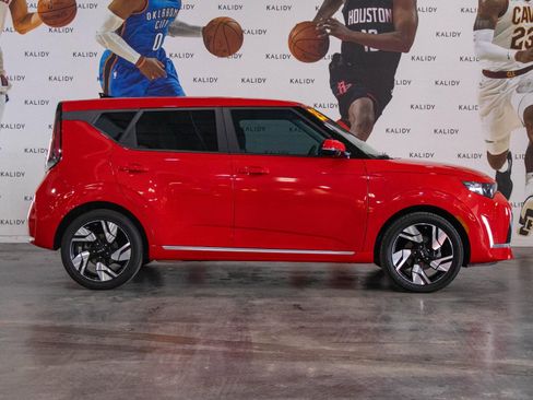 Used 2025 Kia Soul GT-Line image 18