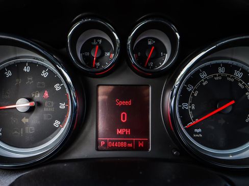 Used 2016 Buick Cascada Premium image 6