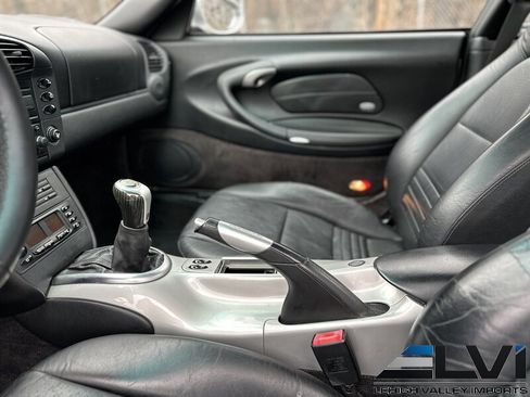 Used 2001 Porsche 911 Carrera 4 image 18