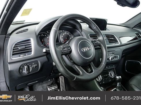 Used 2015 Audi Q3 2.0T Prestige w/ Prestige Package image 4