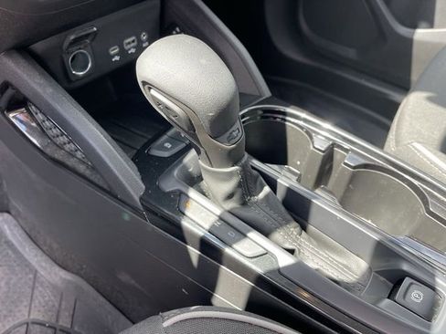 Used 2023 Chevrolet TrailBlazer LT w/ Convenience Package FWD image 19