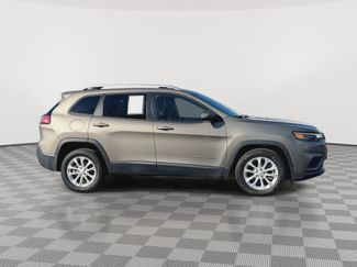 Used 2020 Jeep Cherokee Latitude video 2