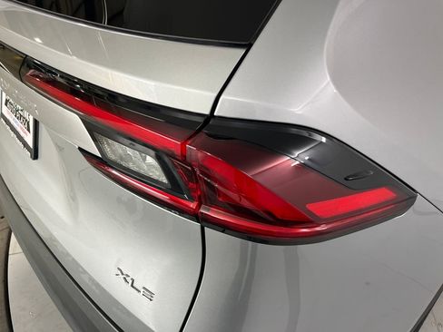 Used 2025 Toyota Grand Highlander AWD image 48