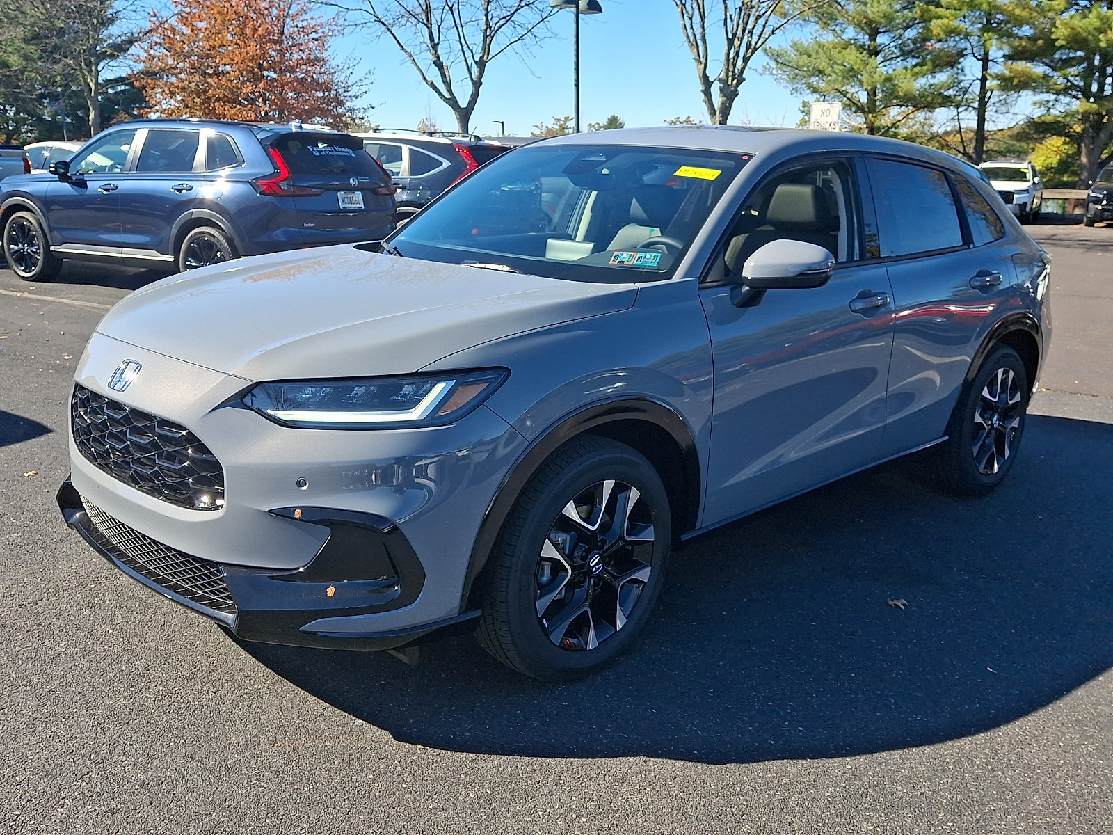 New 2027 Honda HR-V EX-L image 2