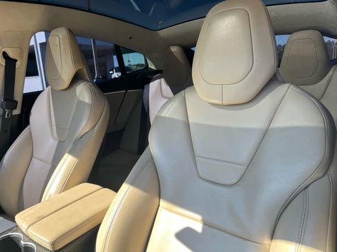 Used 2017 Tesla Model S 90D image 8