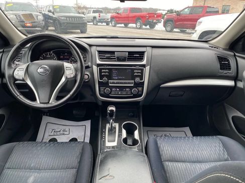 Used 2018 Nissan Altima 2.5 SV image 19