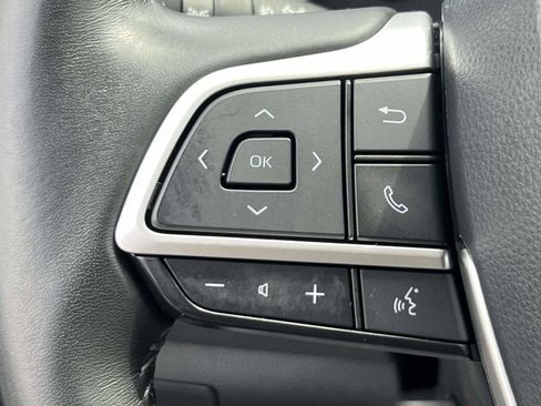 Used 2023 Toyota Highlander XSE AWD/4WD image 24