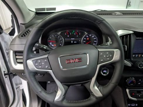 Used 2024 GMC Terrain SLT w/ Elevation Edition AWD/4WD image 16