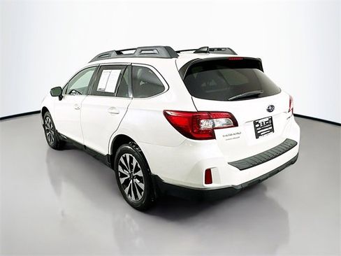 Used 2016 Subaru Outback 2.5i Limited image 5