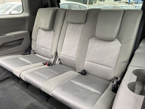 Used 2015 Honda Pilot LX image 16