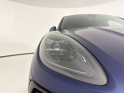 Certified 2026 Porsche Macan Turbo AWD/4WD image 32