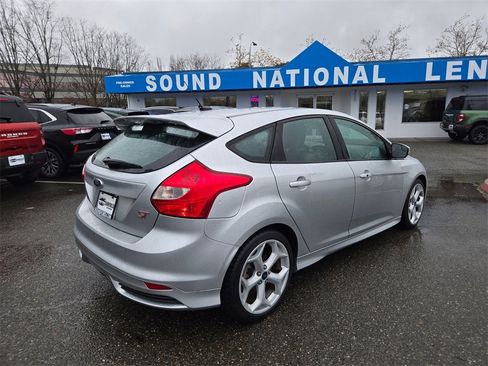 Used 2014 Ford Focus ST w/ Equipment Group 201A image 5