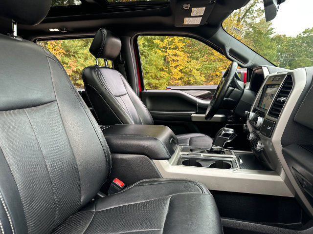 Used 2019 Ford F150 Lariat w/ Equipment Group 502A Luxury AWD/4WD image 18
