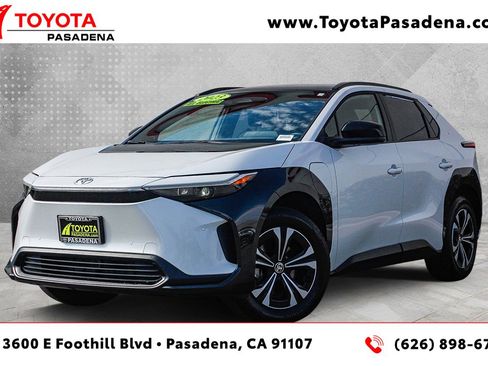 Used 2023 Toyota bZ4X XLE image 1