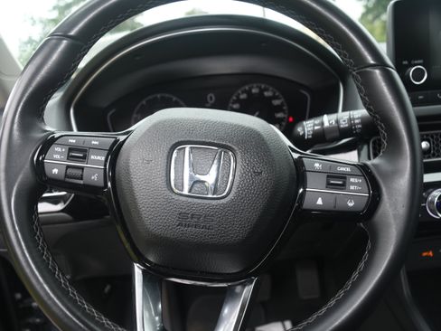 Used 2022 Honda Civic EX-L image 12