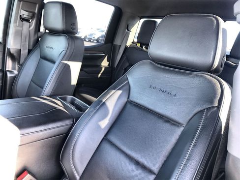 Used 2024 GMC Sierra 1500 Denali w/ Denali Reserve Package image 11