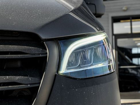 Used 2025 Mercedes-Benz Sprinter 2500 image 7