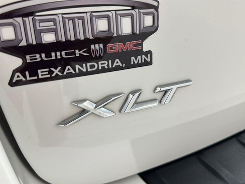 Used 2022 Ford Explorer XLT w/ Equipment Group 202A AWD/4WD image 28