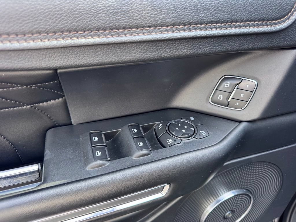 Used 2019 Ford Expedition Platinum AWD/4WD image 26