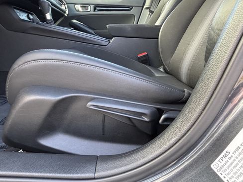 Certified 2025 Honda Civic Sport image 15