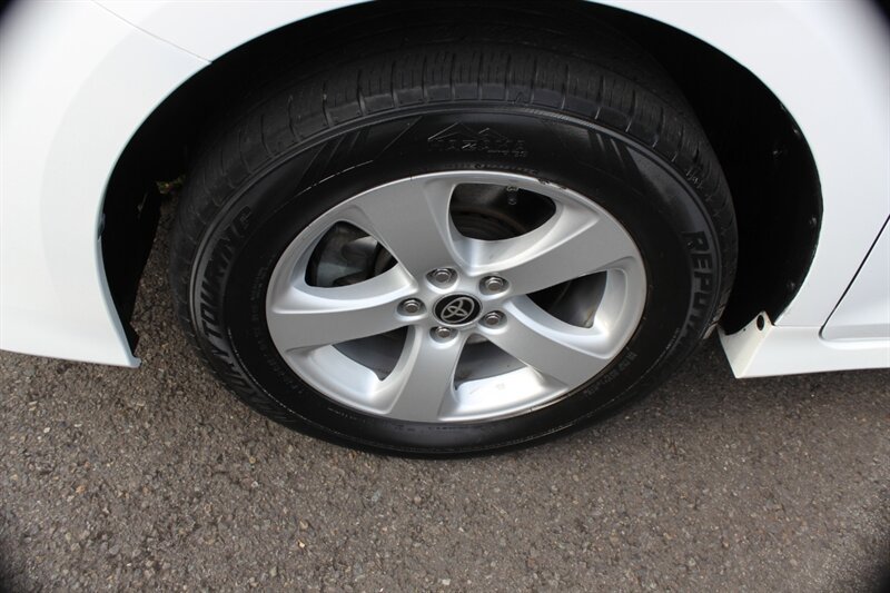 Used 2020 Toyota Sienna L FWD image 20